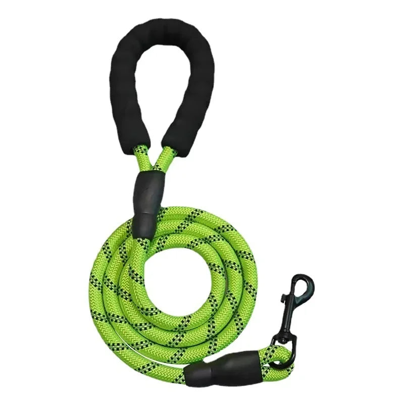 Strong Reflective Dog Leash – Durable Pull & Tow Lead for Small, Medium & Large Dogs